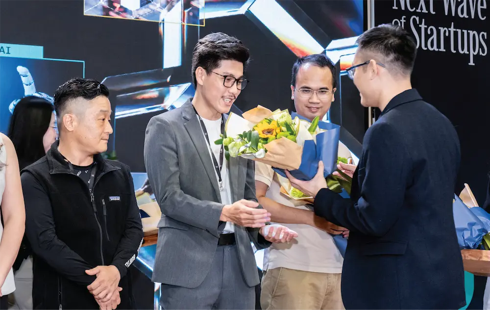 Chương trình trong khuôn khổ Next Wave of Startups 2025 – sân chơi quy tụ hội đồng chuyên gia và nhà đầu tư công nghệ hàng đầu, đánh giá và lựa chọn là mô hình tăng trưởng tiềm năng.