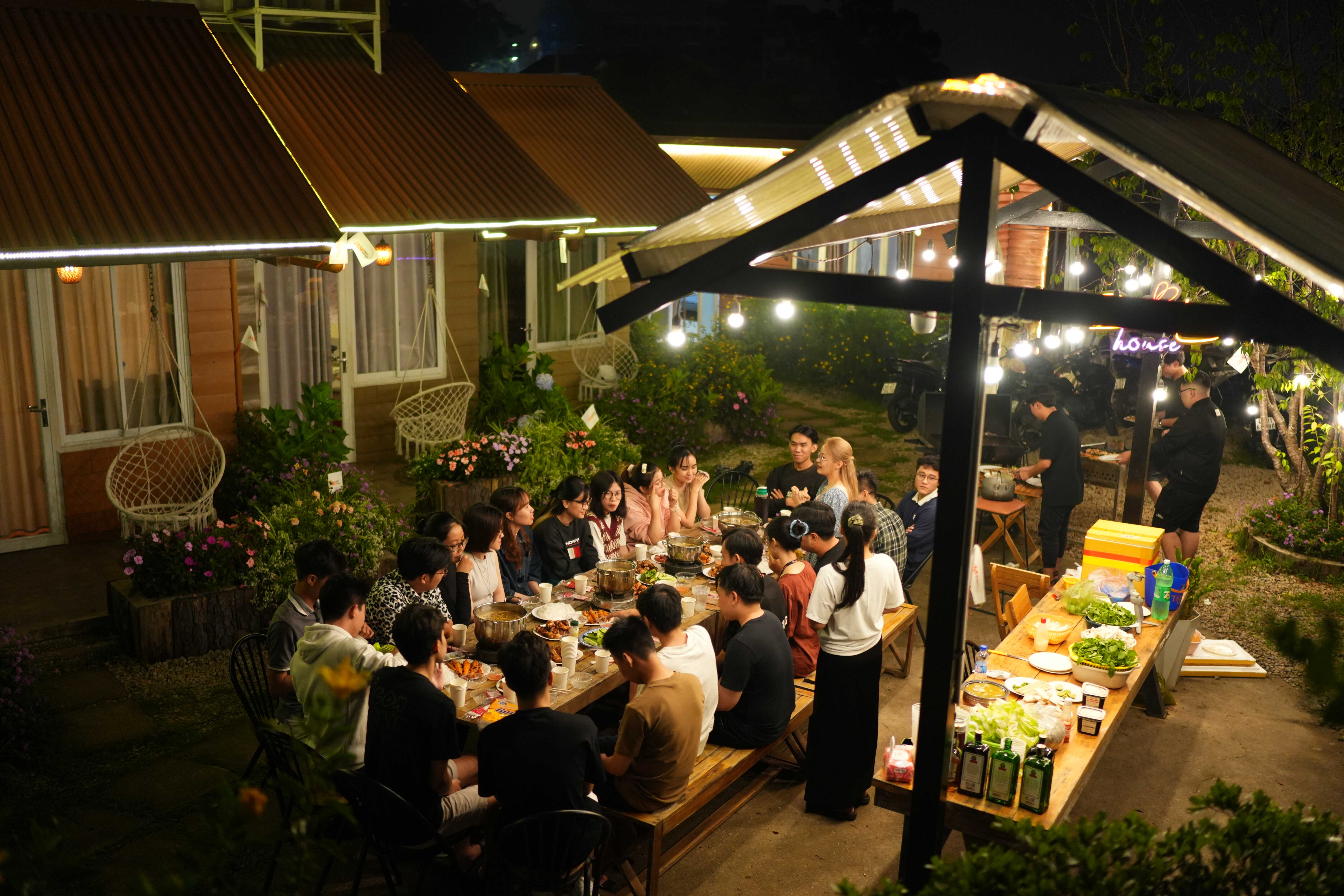 Môi trường làm việc năng động