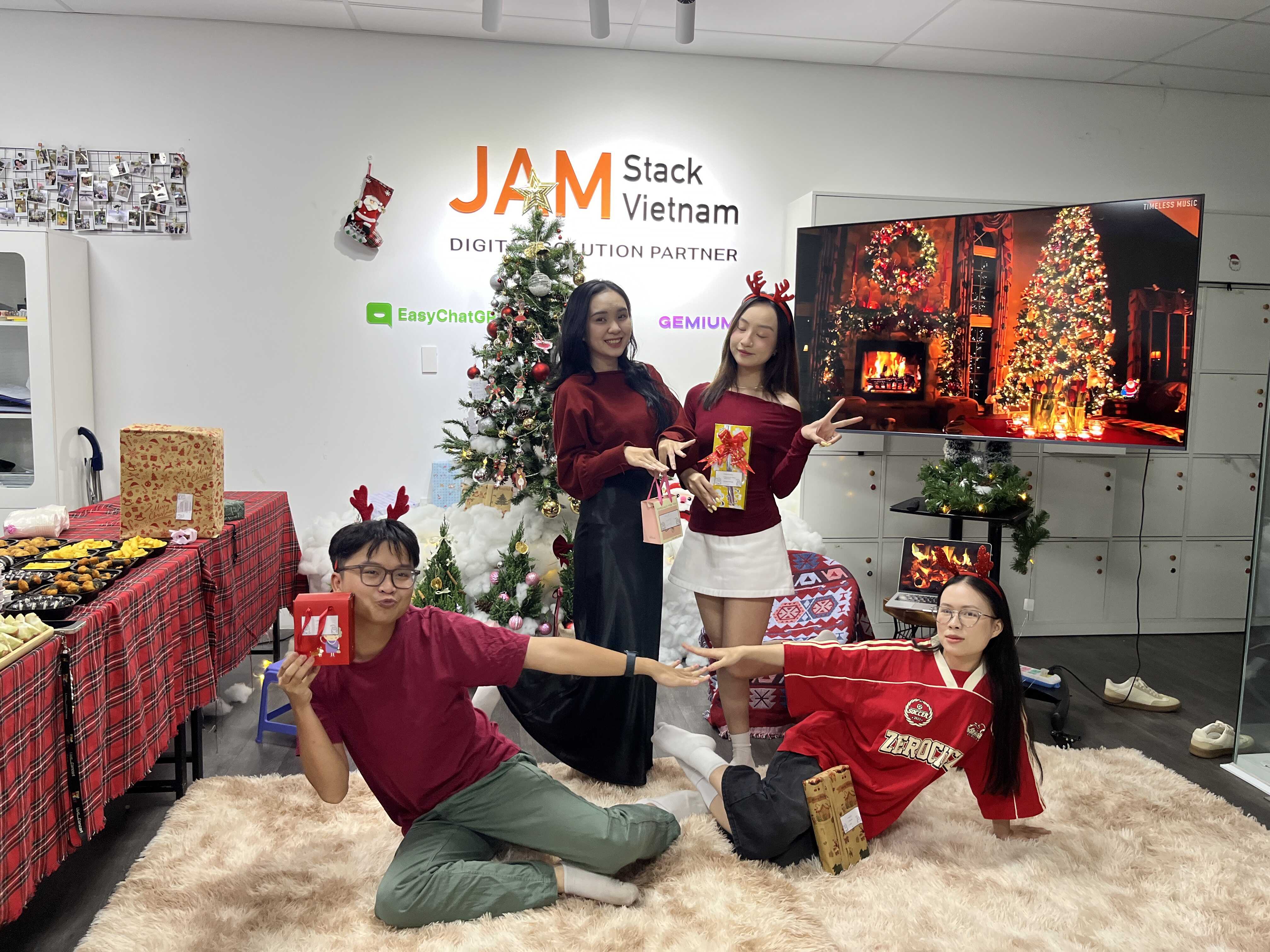 Môi trường làm việc năng động