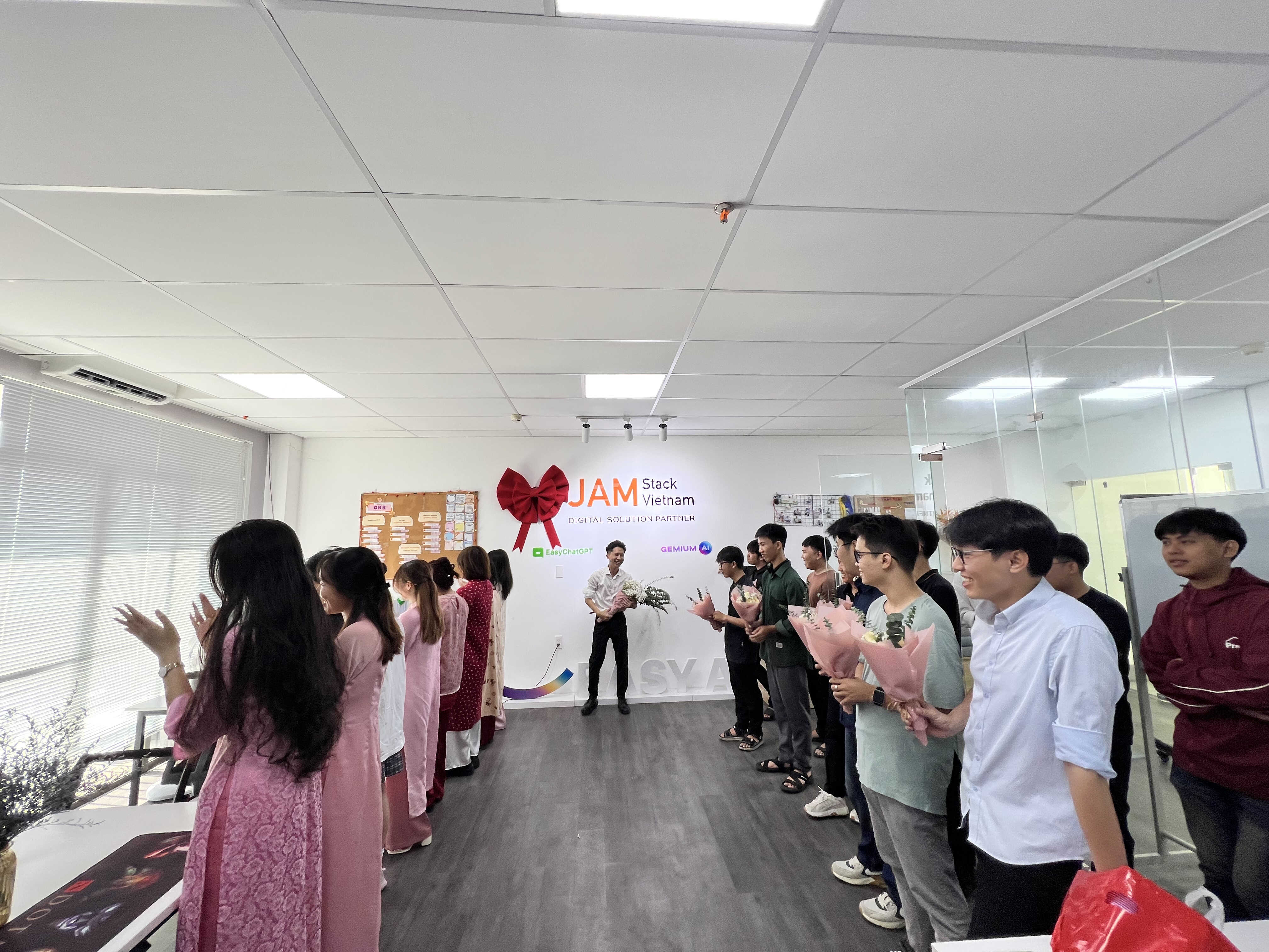 Môi trường làm việc năng động