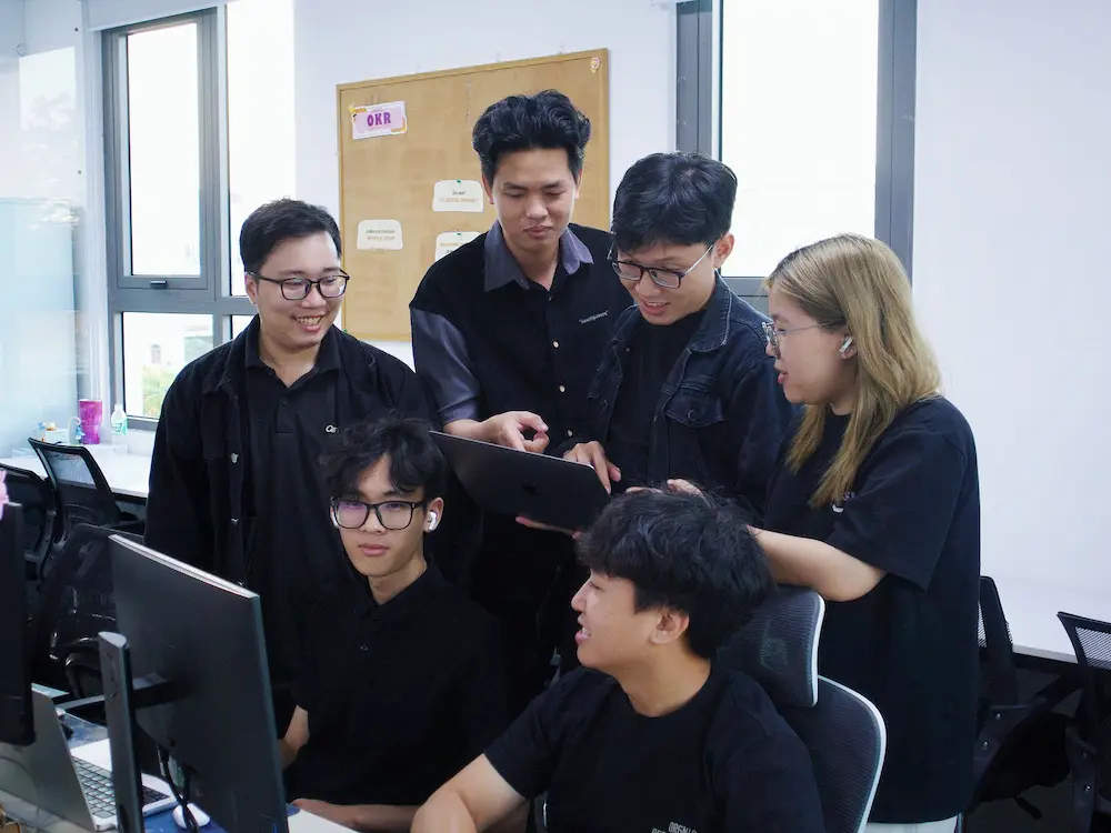 Môi trường làm việc năng động