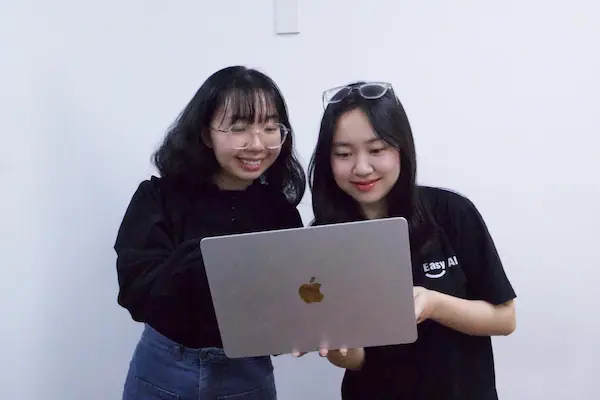 Môi trường làm việc năng động